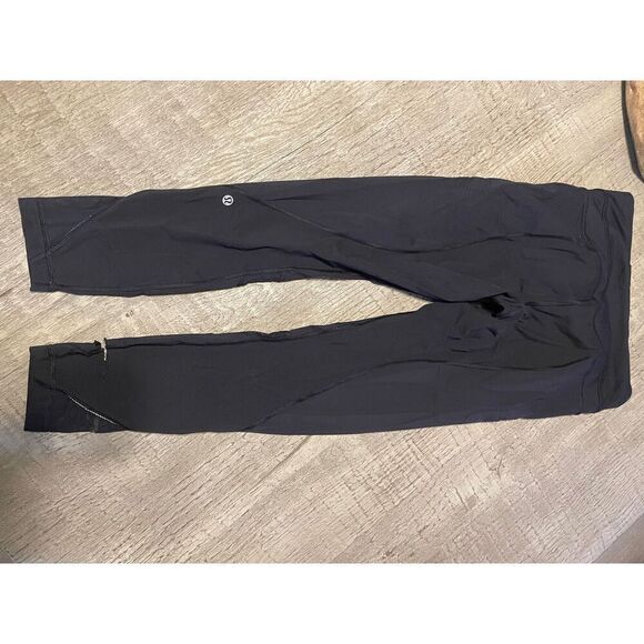 High rise lululemon leggings size 6 - Picture 7 of 7